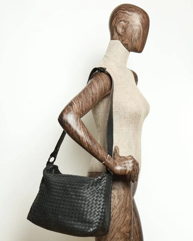 Bottega Veneta Intrecciato Shoulder Bag in Woven leather from A Retro Tale, photo 12 of 12