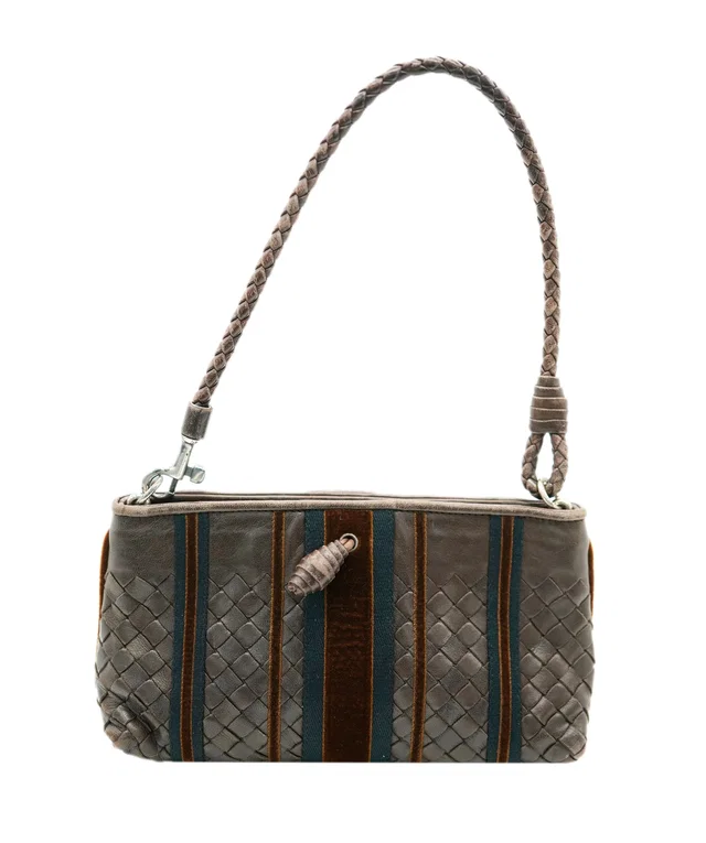 Bottega Veneta INTRECCIATO Shoulder Bag Leather Brown Auth 63793 in Brown Woven leather from Luxury Promise