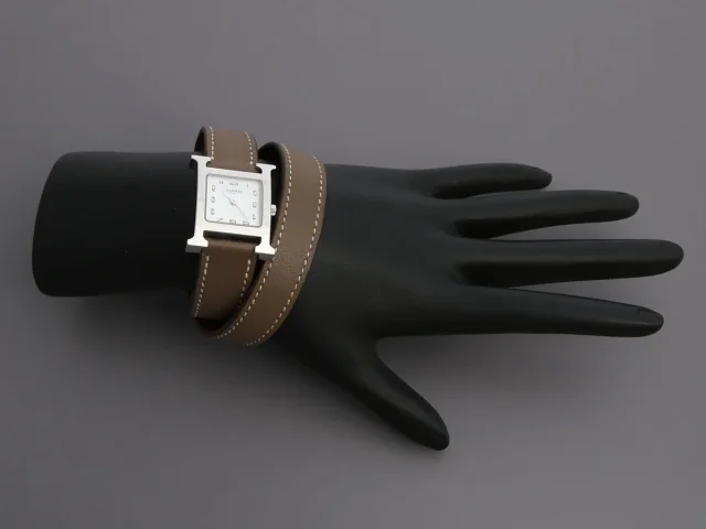 Hermès Small H Heure Double Tour Watch in Swift leather from Ann's Fabulous Finds, photo 6 of 6