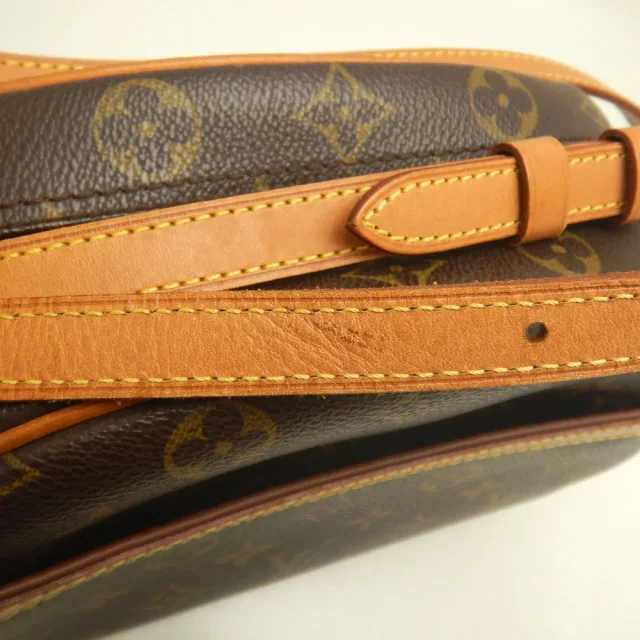 Louis Vuitton Monogram Shoulder Bag in Brown Canvas from LuxUness, photo 8 of 19