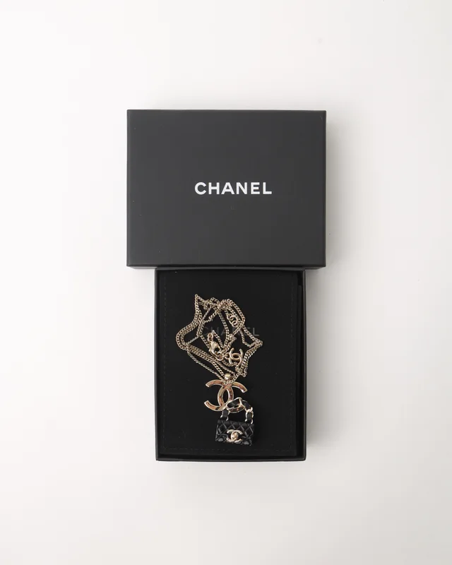 Chanel Flap Bag Pendant Full Set Necklace from A Retro Tale, photo 5 of 5