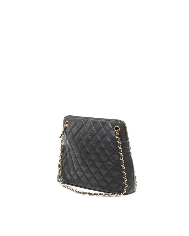 Chanel CC Quilted Chain Tote Bag in Leather from A Retro Tale, photo 2 of 5