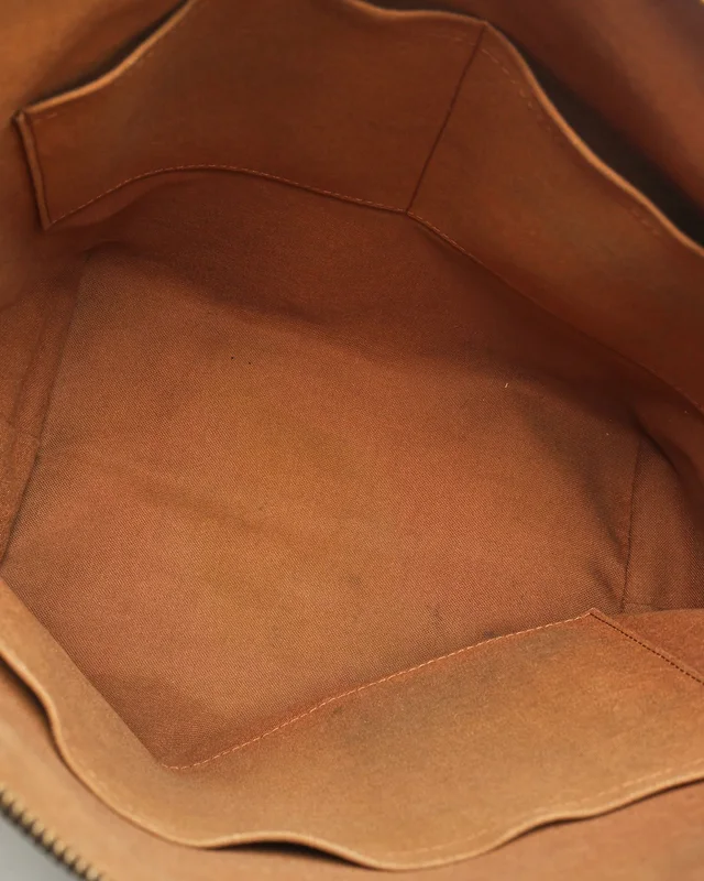 Louis Vuitton Monogram Totally MM Tote Bag in Coated canvas from A Retro Tale, photo 9 of 10