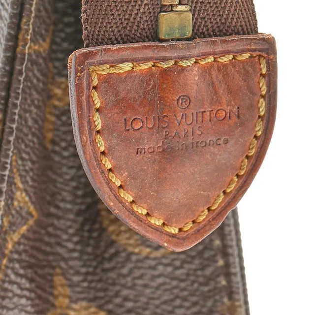 Louis Vuitton Epi Doc BB Bag in Leather from A Retro Tale, photo 8 of 11