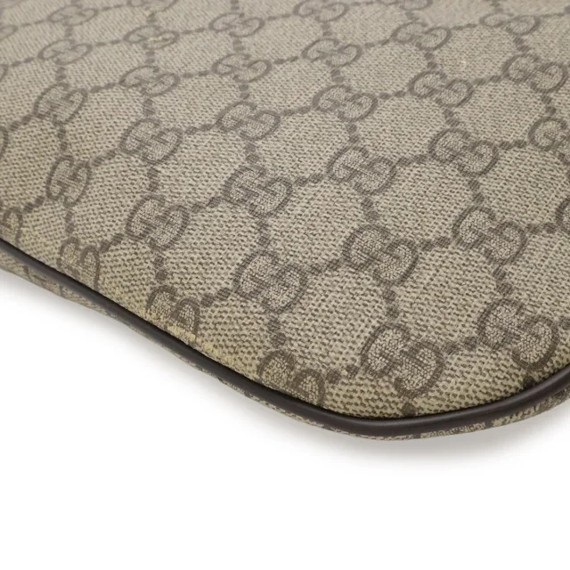 Gucci GG Supreme Body Bag in Beige Canvas from LuxUness, photo 3 of 9