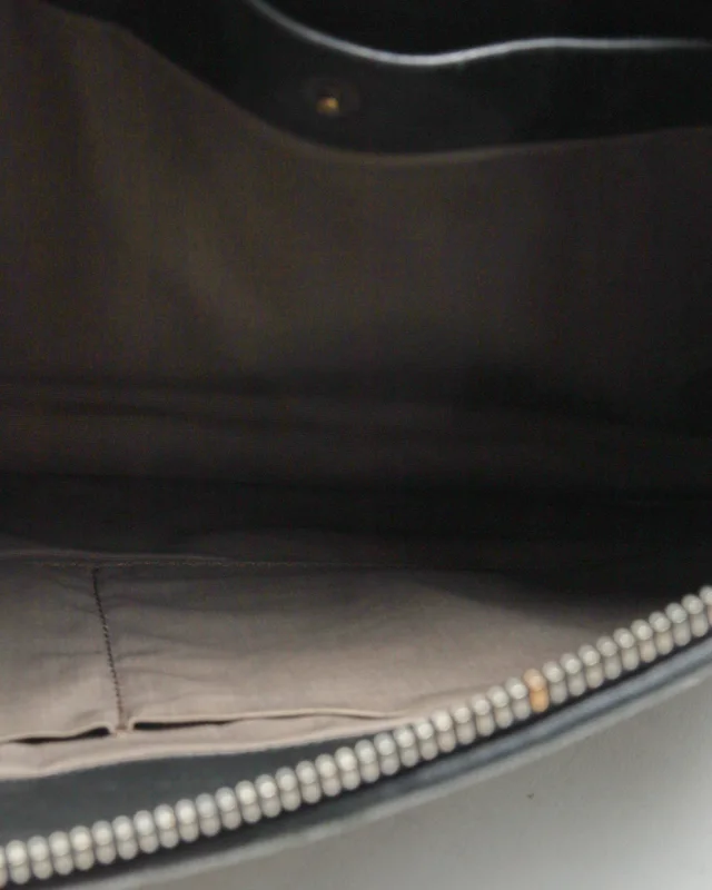 Bottega Veneta Intrecciato Leather Folder in Woven leather from A Retro Tale, photo 10 of 11