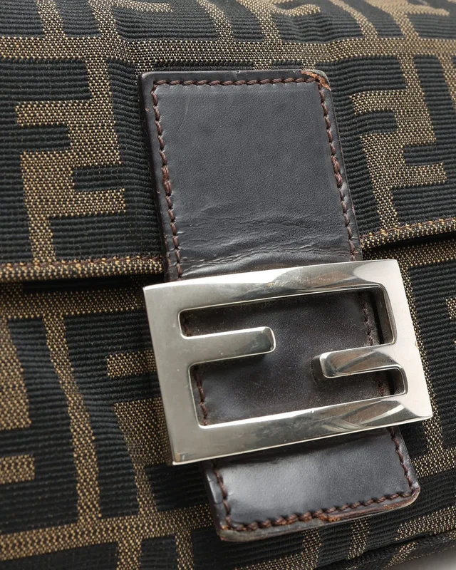 Fendi Zucca Baguette Bag in Canvas from A Retro Tale, photo 6 of 7