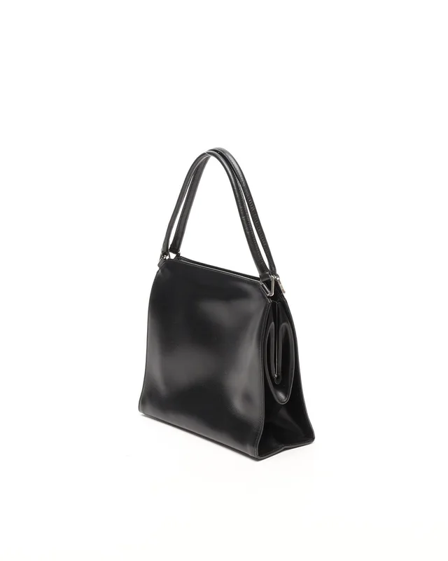 Prada Vintage Vitello Chic Handbag in Leather from A Retro Tale, photo 3 of 9