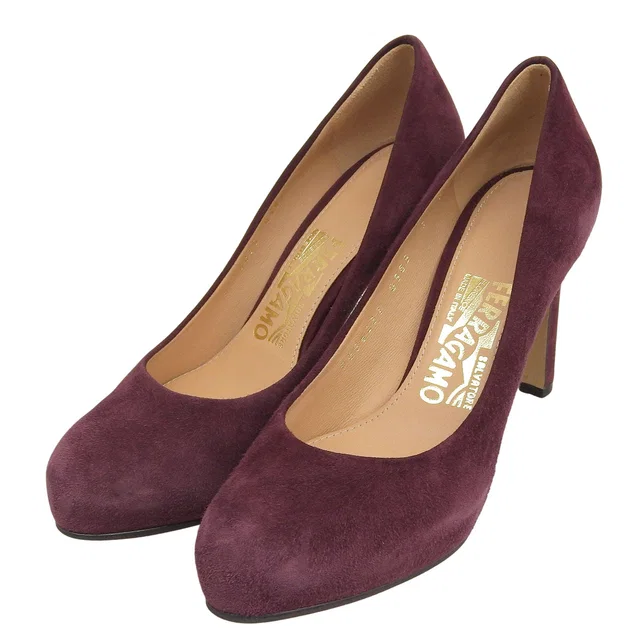 Ferragamo Suede Pumps in Maroon Suede from LuxUness