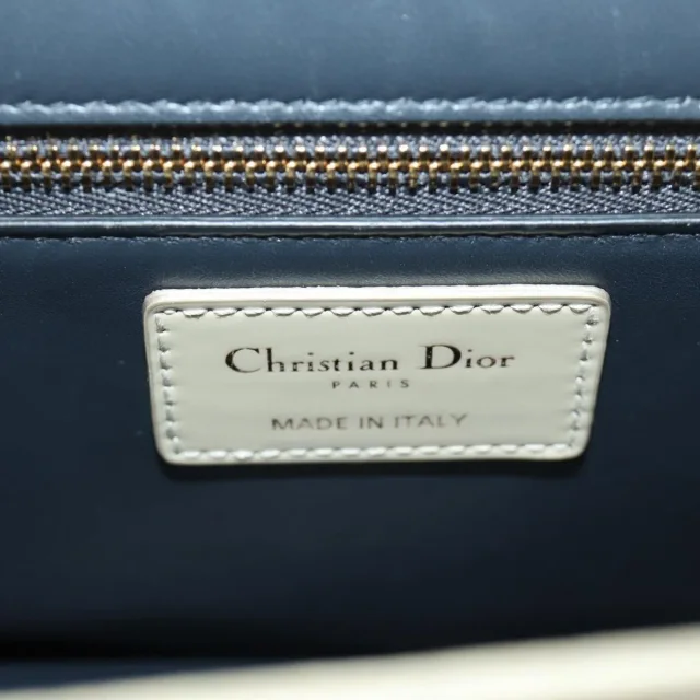 Dior 30 Montaigne Chain Flap Micro Cannage Metallic Calfskin in Calfskin from Her-Age, photo 31 of 48