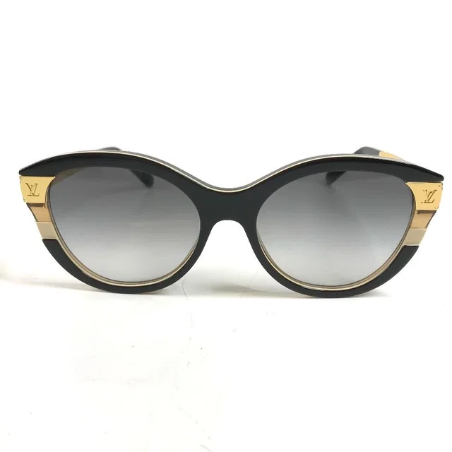 Sunglasses LV Petit Spucson Cat Eye Acetate Brown Eyewear in Brown from The Reluxe