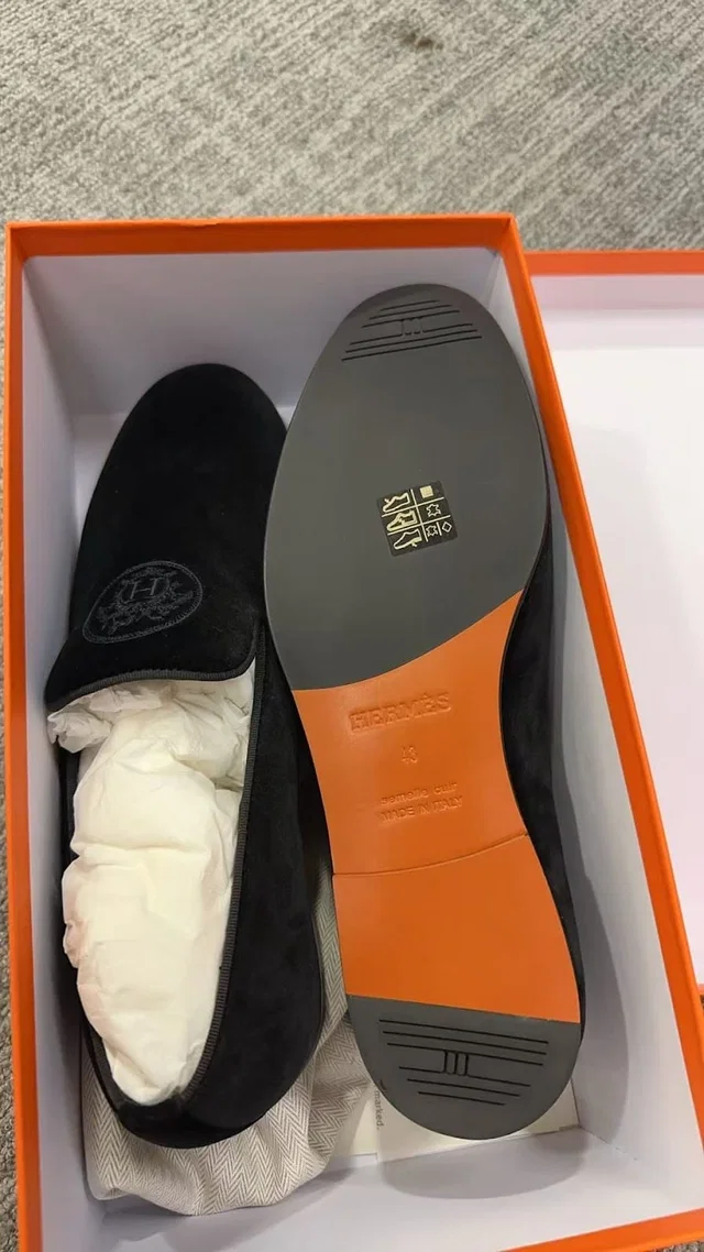 Hermès Black shoes 43 in Black from Luxury Promise