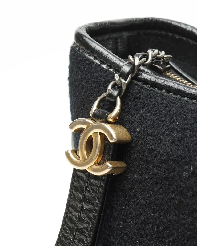 Chanel Paris-Hamburg Tweed Medium Gabrielle Bag in Tweed from A Retro Tale, photo 6 of 16