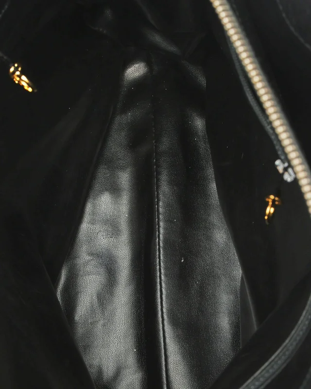 Chanel CC Caviar Chain Bag in Caviar leather from A Retro Tale, photo 8 of 14