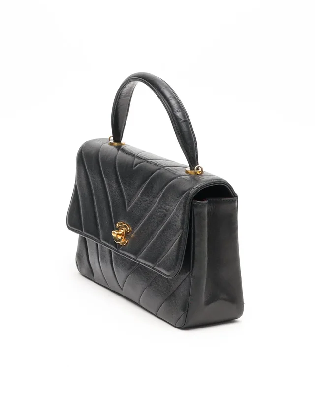 Chanel Chevron Top Handle Bag in Leather from A Retro Tale, photo 2 of 16