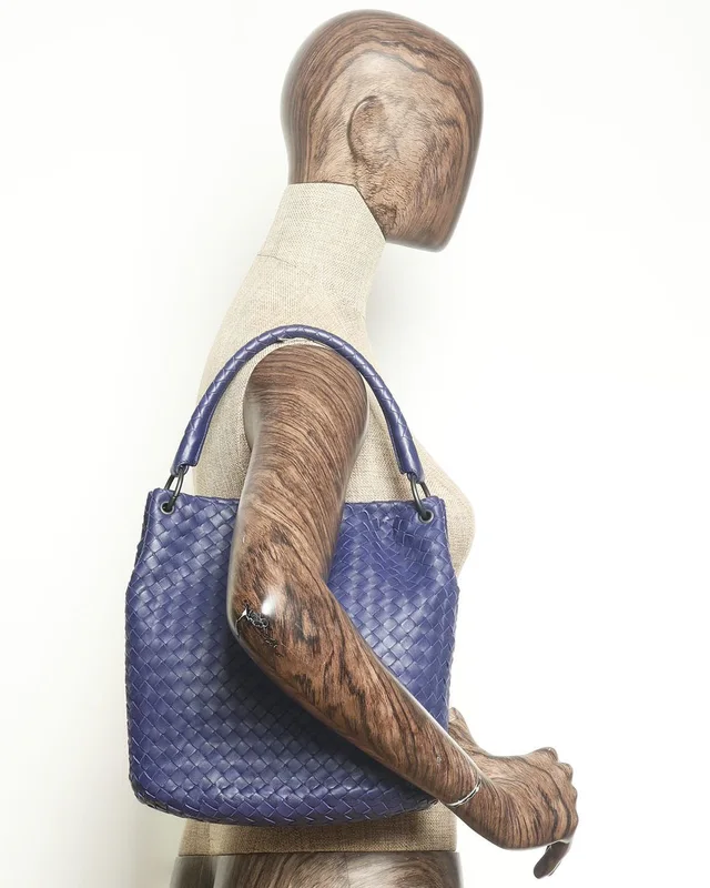 Bottega Veneta Intrecciato Hobo Shoulder Bag in Woven leather from A Retro Tale, photo 11 of 11