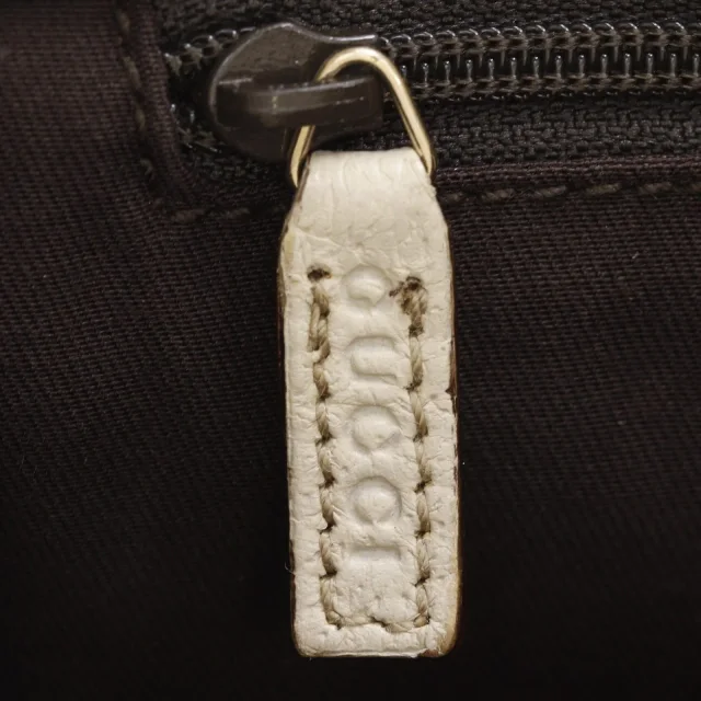 Gucci GG Canvas Shoulder Bag in Beige Canvas from LuxUness, photo 13 of 18
