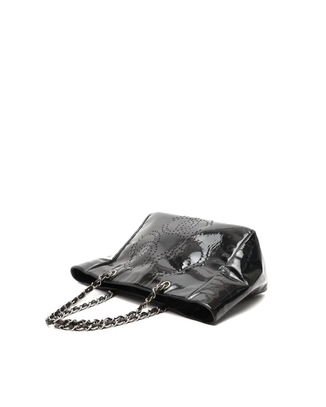Chanel Camellia Patent Chain Tote Bag in Patent leather from A Retro Tale, photo 5 of 13