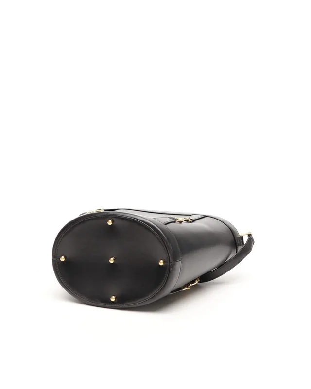 Gucci Vintage Leather Drawstring Bucket Bag in Leather from A Retro Tale, photo 4 of 9