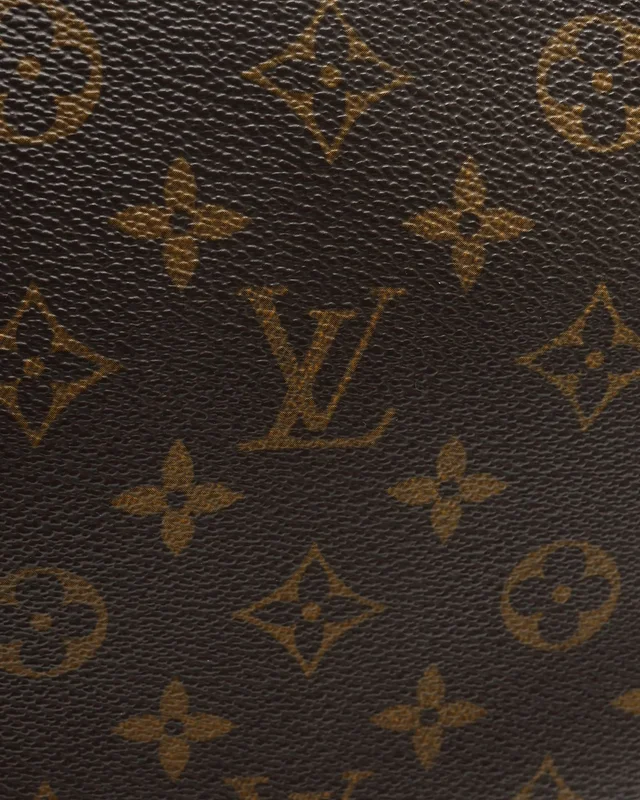 Louis Vuitton Monogram Totally MM Tote Bag in Coated canvas from A Retro Tale, photo 6 of 10