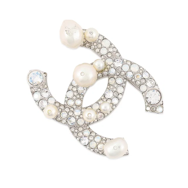 Chanel CC Logo Rhinestone/Faux Pearl BroochA96841 Metal Rhinestone Faux Pearl from GALLERY RARE