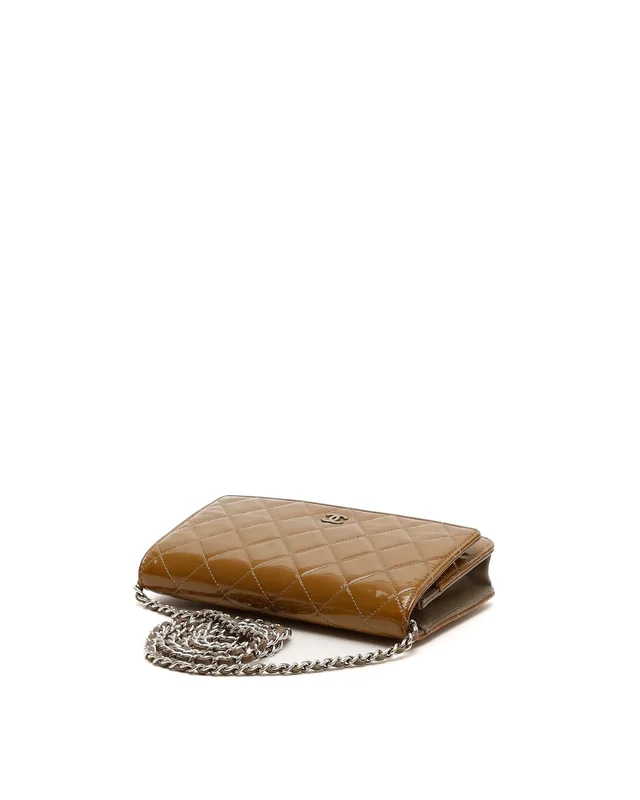 Chanel Classic Patent Wallet on Chain Bag in Patent leather from A Retro Tale, photo 4 of 9