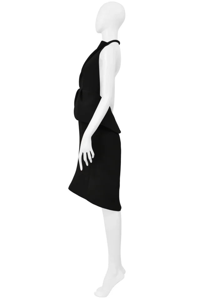 Balenciaga Black Wool Halter Dress 2013 in Black Wool from Resurrection Vintage, photo 4 of 8