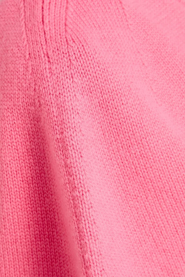 Carolina Herrera Cape-Effect Wool and Cashmere-Blend Top in Pink, photo 4 of 8 from THE OUTNET