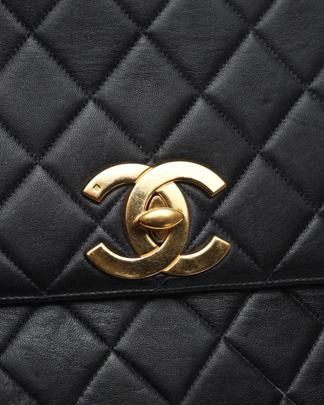 Chanel CC Classic Crossbody Bag in Leather from A Retro Tale, photo 6 of 11