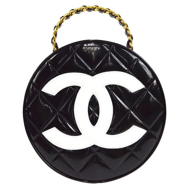 Chanel 1994-1996 Round Vanity Handbag in Patent leather from AMORE Vintage Tokyo