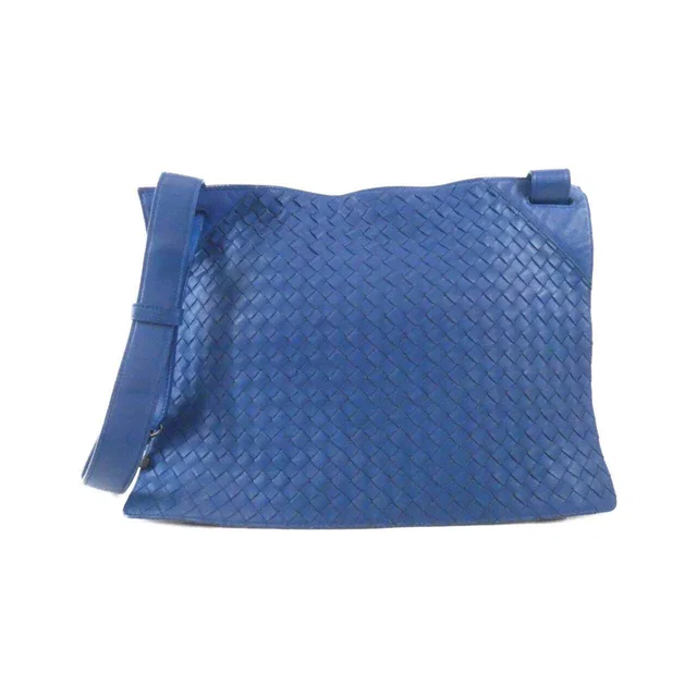 Bottega Veneta Lamb Shoulder Bag in Leather from LuxUness