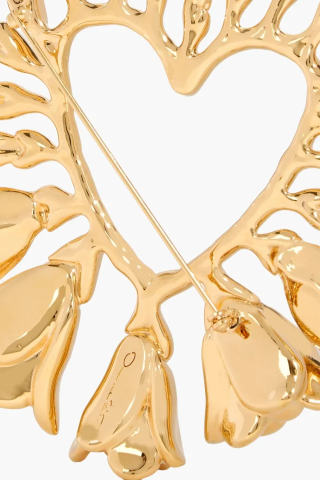 Oscar de la Renta Floral Heart Brooch in Metallic, photo 3 of 3 from THE OUTNET
