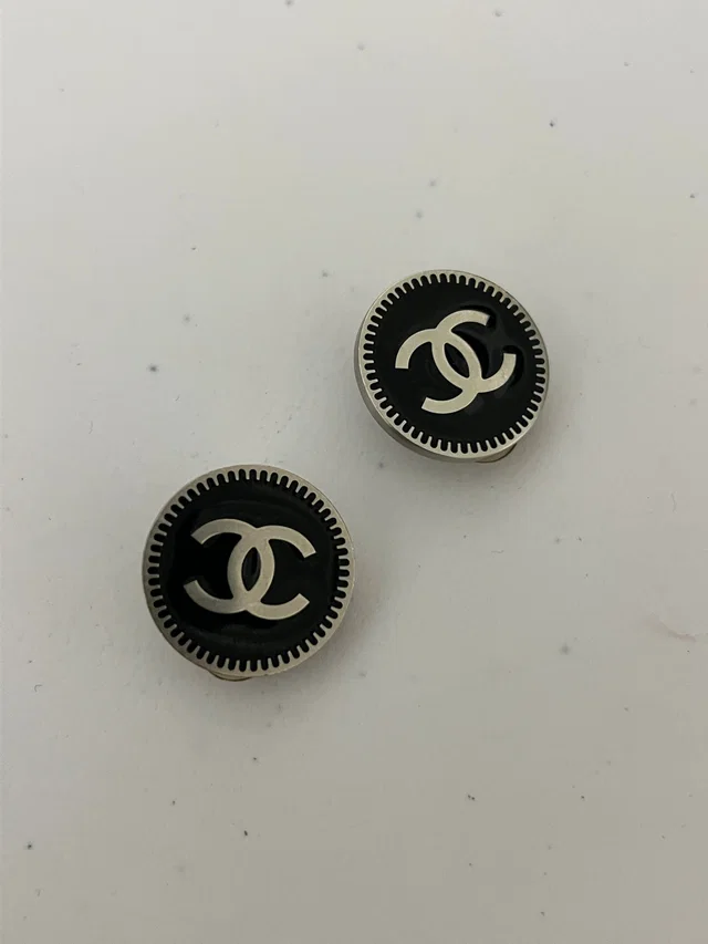 Chanel clip on emanel earrings from Luxury Promise
