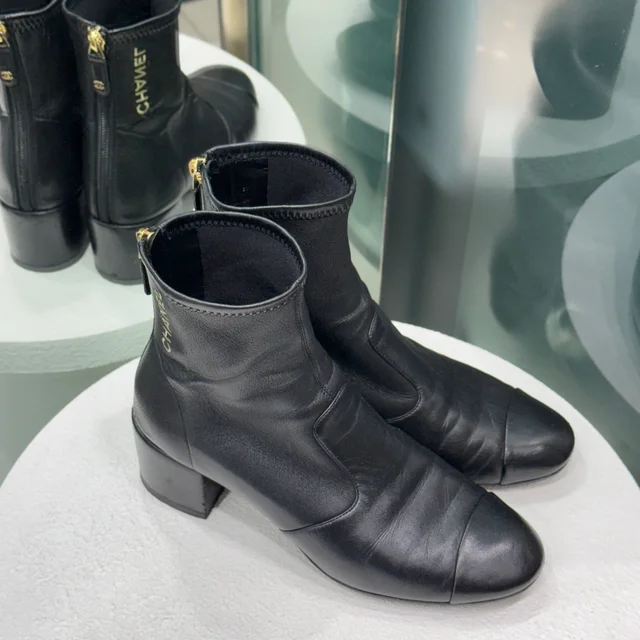 Chanel CC Logo Boots Sz 38.5 in Leather from Revivre Luxury Consignment
