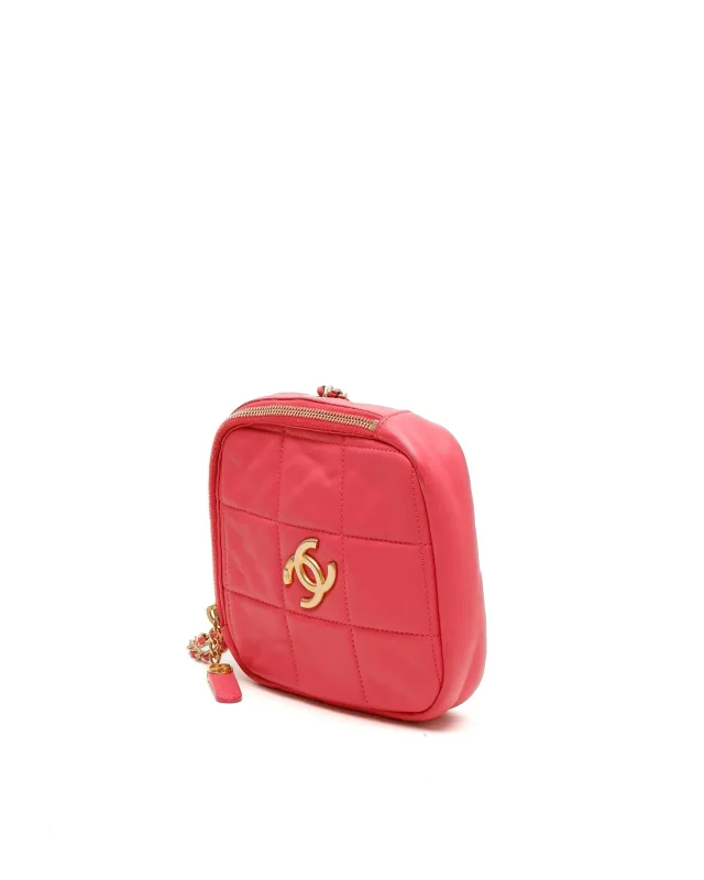 Chanel Diamond Chain Bag in Leather from A Retro Tale, photo 2 of 2