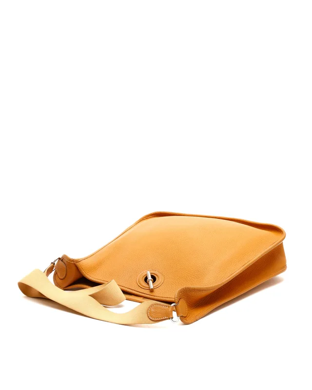 Hermès Togo Vespa Bag in Togo leather from A Retro Tale, photo 4 of 9