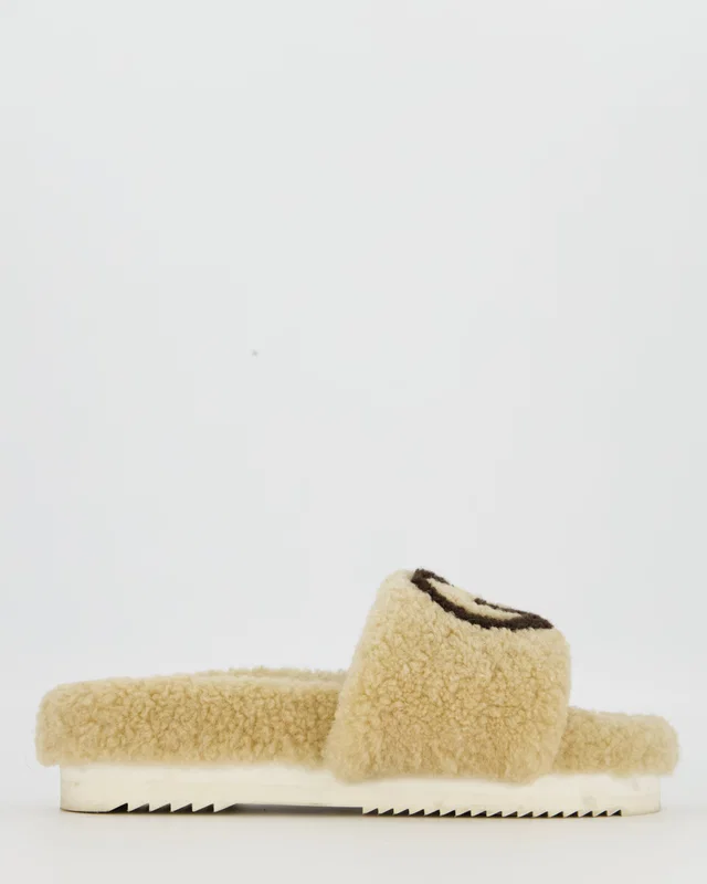 Gucci Beige Platform Shearling GG Sandals Size EU 37 in Beige from Sellier