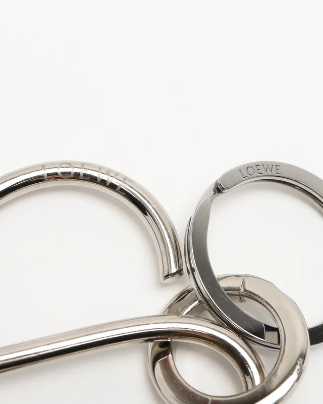 Loewe L Logo Keyring from A Retro Tale, photo 3 of 3