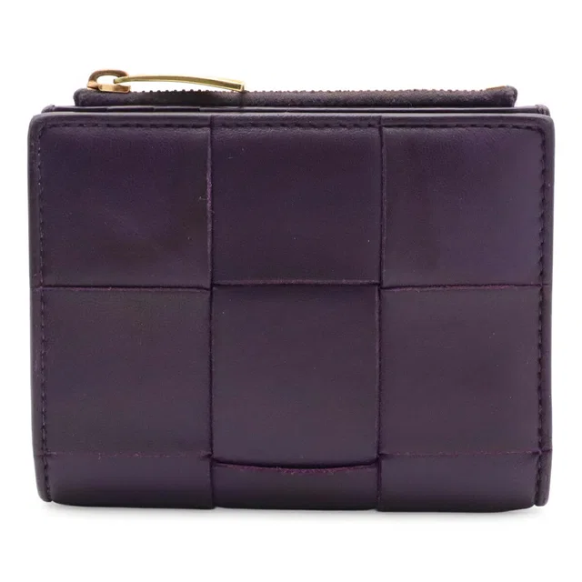 Bottega Veneta Leather Compact Wallet in Leather from LuxUness
