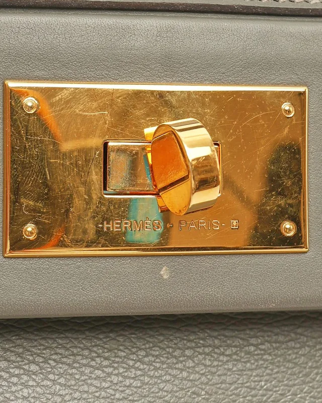 Hermès 24/ -21 Evergrain Bag in Leather from A Retro Tale, photo 7 of 11