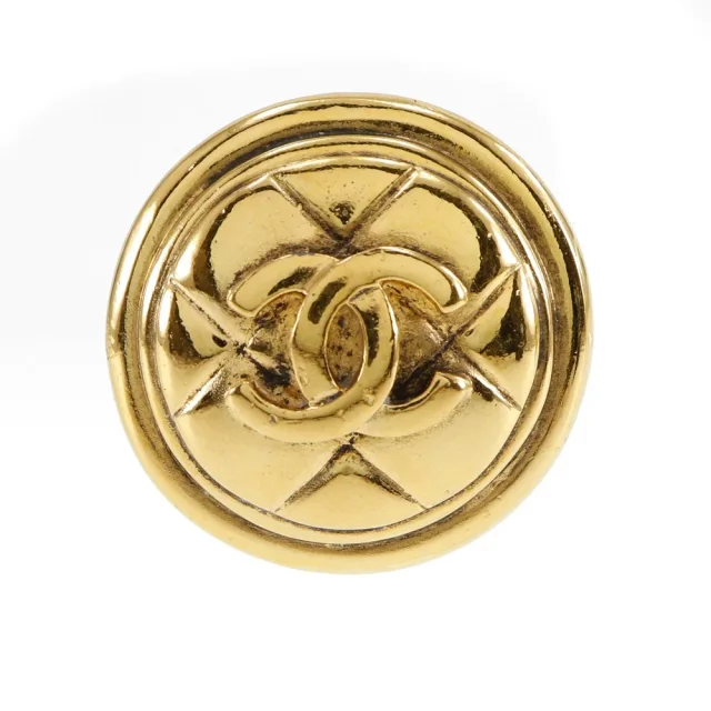Chanel Matelasse Earrings in Gold Gold-plated metal from LuxUness, photo 4 of 7
