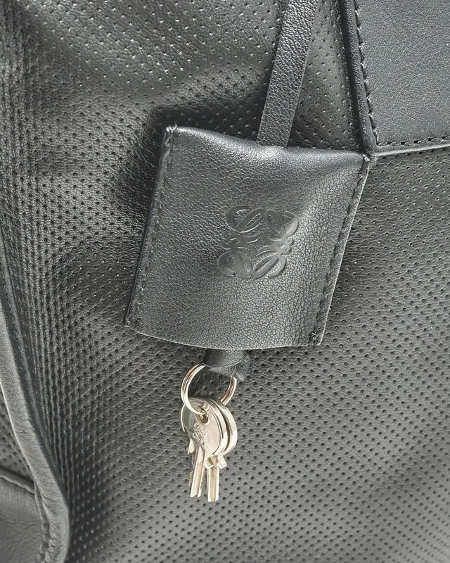 Loewe Amazona Handbag in Leather from A Retro Tale, photo 8 of 13