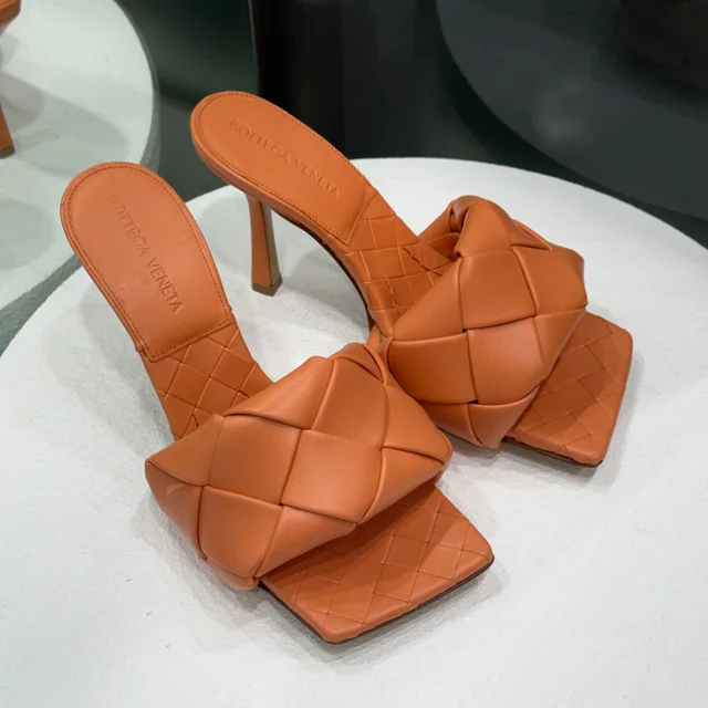 Bottega Veneta Peach Lido Mules Sz 36 in Woven leather from Revivre Luxury Consignment
