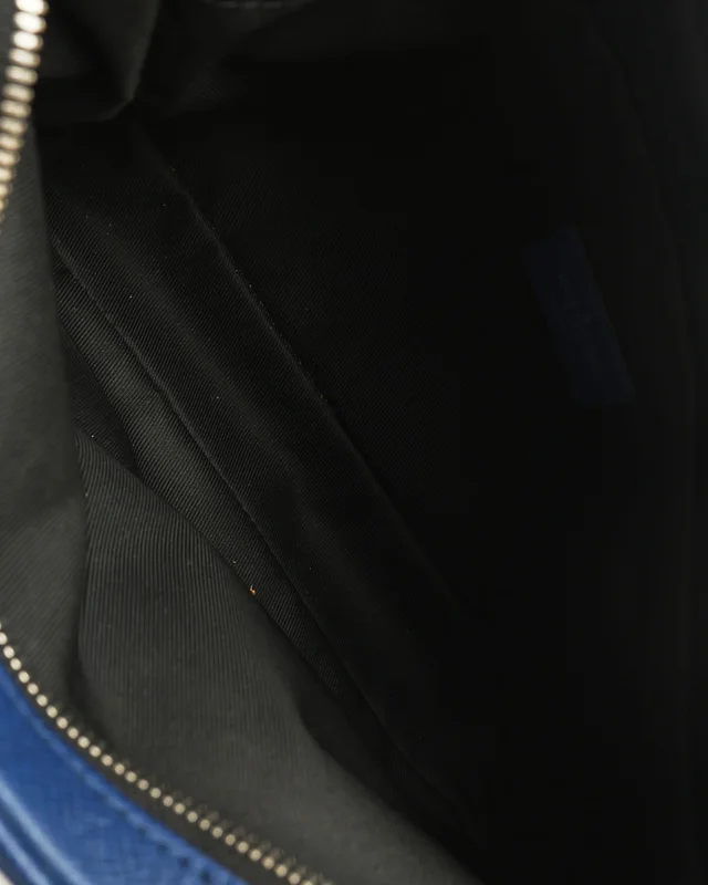 Louis Vuitton Taiga Outdoor Messenger PM Bag in Coated canvas from A Retro Tale, photo 7 of 8
