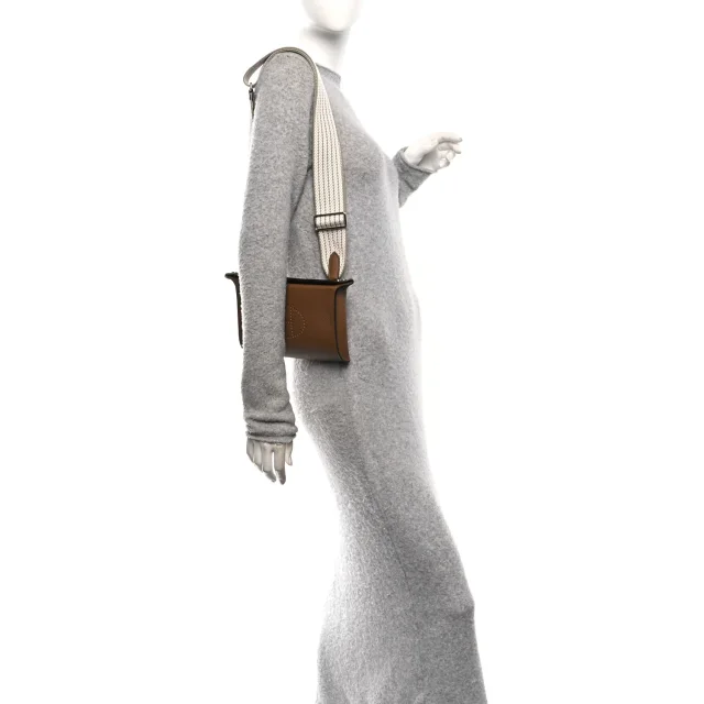 Hermès Togo Sangle Cordage Videpoches Alezan Beige Marfa Gris Pale in Beige Togo leather from FASHIONPHILE, photo 2 of 9