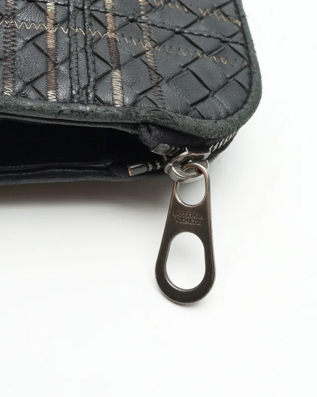 Bottega Veneta Intrecciato Leather Folder in Woven leather from A Retro Tale, photo 9 of 11