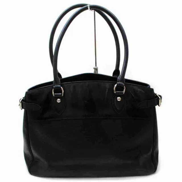 Louis Vuitton Black Epi Noir Passy GM in Black from Bagriculture