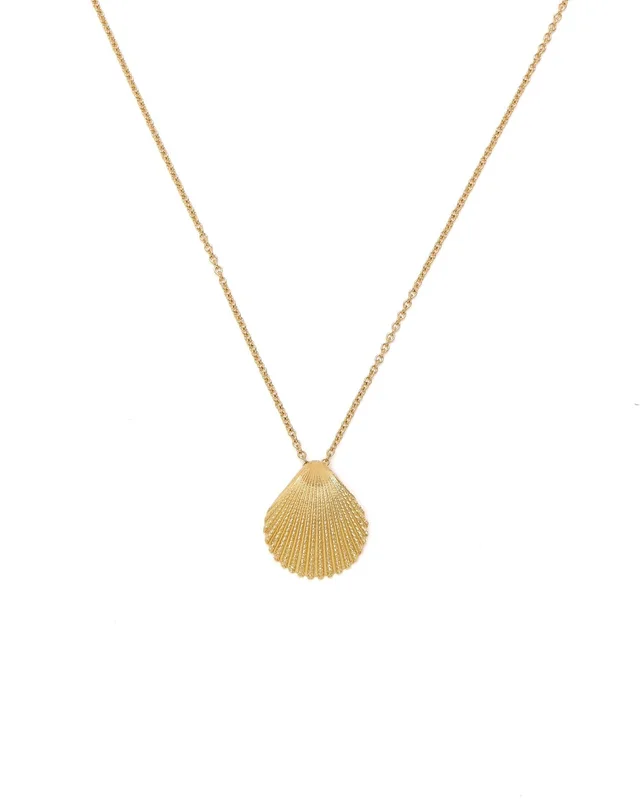 Tiffany & Co. Shell 18kt Gold Necklace in Gold from A Retro Tale