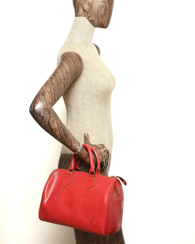 Louis Vuitton Epi Speedy 25 Bag in Leather from A Retro Tale, photo 12 of 12