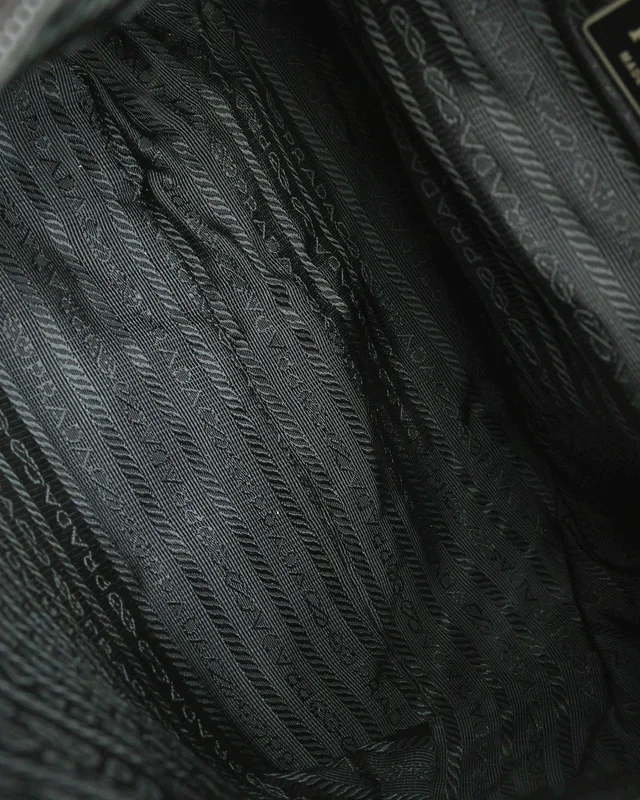 Prada Tessuto Messenger Bag in Nylon from A Retro Tale, photo 7 of 8